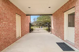 2579 Costa Mesa Cir, League City, TX 77573 - Photo 50