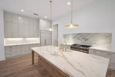 4107 Whitman, Houston, TX 77027 - Photo 8