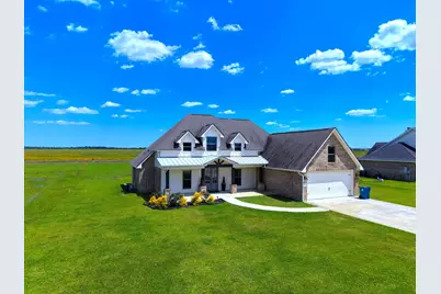 2295 Diamond D Drive, Beaumont, TX 77713 - Photo 2