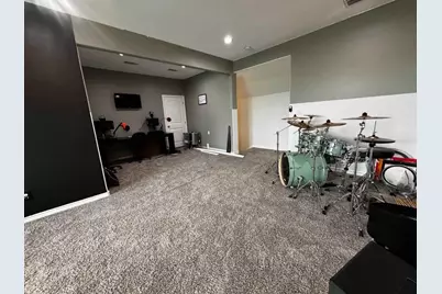 2295 Diamond D Drive, Beaumont, TX 77713 - Photo 26
