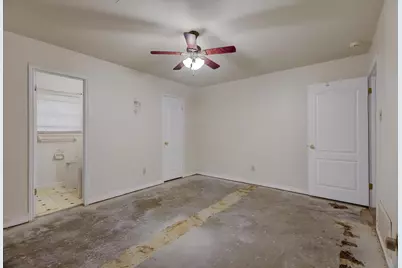 4318 Brookston Street, Houston, TX 77045 - Photo 16