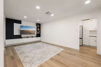 3410 Tanglewilde Street, Houston, TX 77063 - Photo 4