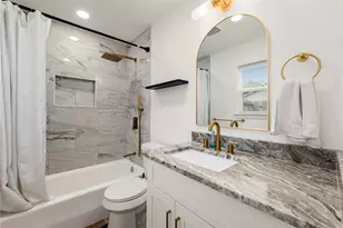 3410 Tanglewilde St, Houston, TX 77063 - Photo 12