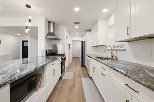 3410 Tanglewilde St, Houston, TX 77063 - Photo 8
