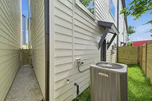 1396 Cedar Post Ln, Houston, TX 77055 - Photo 30