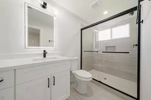 1396 Cedar Post Ln, Houston, TX 77055 - Photo 6