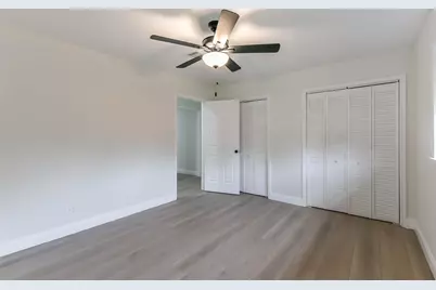 8102 Dellanera Drive, Hitchcock, TX 77563 - Photo 32