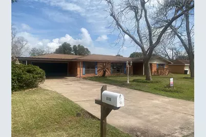 8102 Dellanera Drive, Hitchcock, TX 77563 - Photo 4