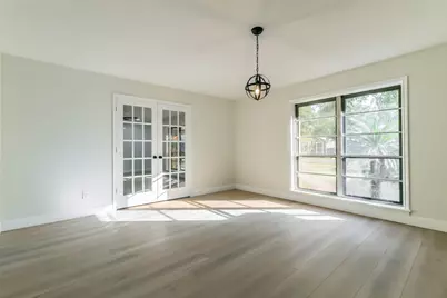 8102 Dellanera Drive, Hitchcock, TX 77563 - Photo 14