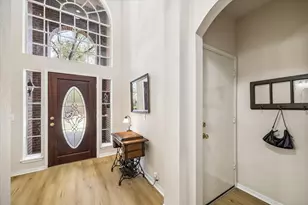 515 Deer Hollow Dr, Sugar Land, TX 77479 - Photo 4