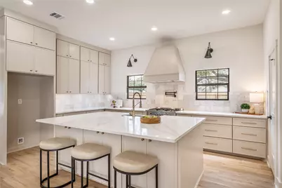 2303 Pomeran Drive, Houston, TX 77080 - Photo 8