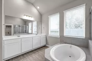 713 Ivory Crk Ct, Willis, TX 77378 - Photo 18