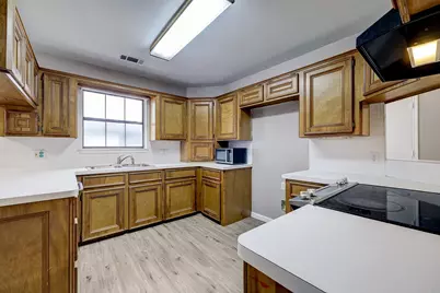 10711 Hillside Drive, Montgomery, TX 77356 - Photo 4