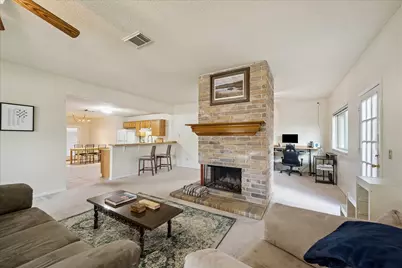 2308 Parkview Drive, Pearland, TX 77581 - Photo 2