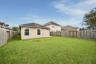 10711 Sun River Falls Dr, Humble, TX 77396 - Photo 16