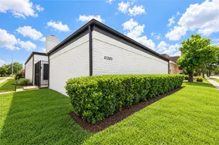 11203 Briar Forest Dr, Houston, TX 77042 - Photo 2