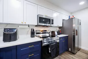 11203 Briar Forest Dr, Houston, TX 77042 - Photo 14