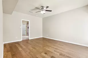 9 Huntsmans Horn Cir, The Woodlands, TX 77380 - Photo 18