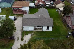 6929 San Angelo St, Houston, TX 77020 - Photo 2