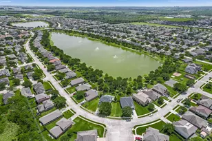 5226 Caraway Lake Dr, Baytown, TX 77521 - Photo 2