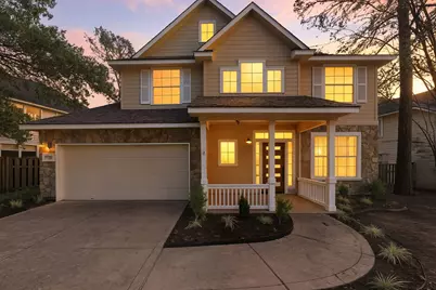 82 N Apple Springs Circle, The Woodlands, TX 77382 - Photo 2