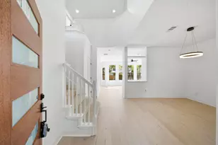 82 N Apple Springs Cir, The Woodlands, TX 77382 - Photo 6