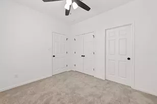 10949 Cannes Memorial Dr, Houston, TX 77043 - Photo 10