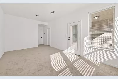 10949 Cannes Memorial Drive, Houston, TX 77043 - Photo 6