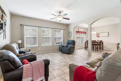 8342 Broadleaf Avenue, Baytown, TX 77521 - Photo 6