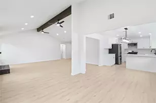 10614 MacKenzie Dr, Houston, TX 77086 - Photo 8