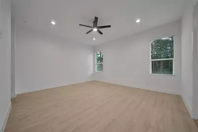 351 Louvenia Court, Pinehurst, TX 77362 - Photo 22