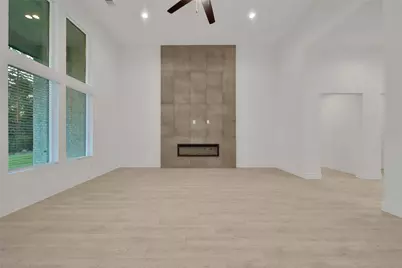 351 Louvenia Court, Pinehurst, TX 77362 - Photo 6