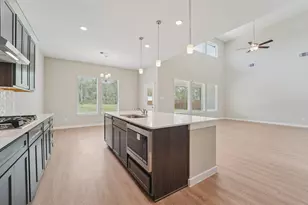 13625 Armstrong St, Conroe, TX 77303 - Photo 6