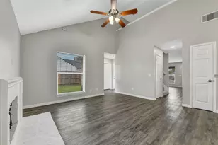 9908 Green Meadow Dr, La Porte, TX 77571 - Photo 6