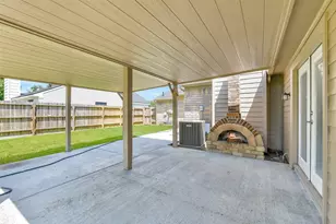 9908 Green Meadow Dr, La Porte, TX 77571 - Photo 30
