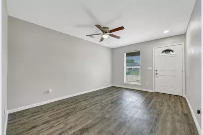 9908 Green Meadow Drive, La Porte, TX 77571 - Photo 14
