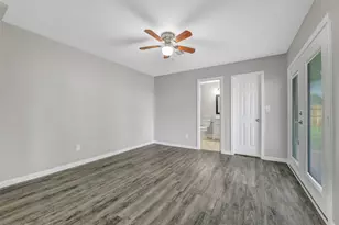 9908 Green Meadow Dr, La Porte, TX 77571 - Photo 16