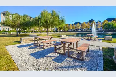 6125 Cottage Grove Lake Drive, Houston, TX 77007 - Photo 24