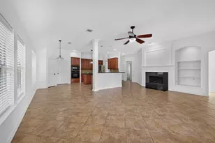 14326 Manorbier Ln, Sugar Land, TX 77498 - Photo 6
