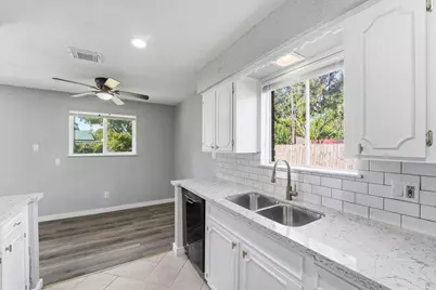 6502 Leedale Street, Houston, TX 77016 - Photo 14