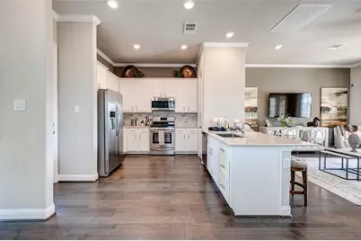 11017 Mikula Dr, Houston, TX 77043 - Photo 20