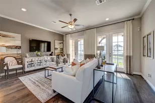 11017 Mikula Dr, Houston, TX 77043 - Photo 16