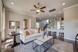 11017 Mikula Dr, Houston, TX 77043 - Photo 14