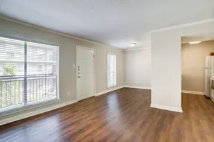 2825 Bellefontaine St, Houston, TX 77025 - Photo 4