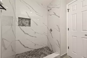 118 W Doverfield Dr, Houston, TX 77037 - Photo 34