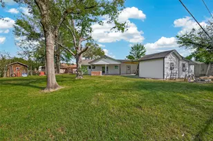 118 W Doverfield Dr, Houston, TX 77037 - Photo 46