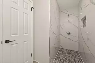 118 W Doverfield Dr, Houston, TX 77037 - Photo 28