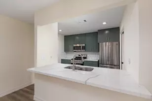 6023 Elkwood Forest Dr, Houston, TX 77088 - Photo 10