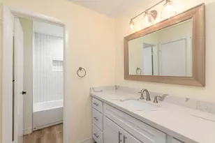 6023 Elkwood Forest Dr, Houston, TX 77088 - Photo 24