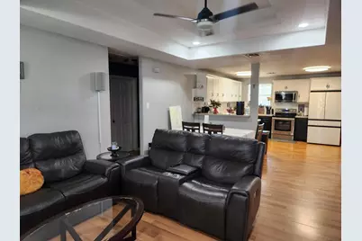 1011 W 5th Street, El Campo, TX 77437 - Photo 4